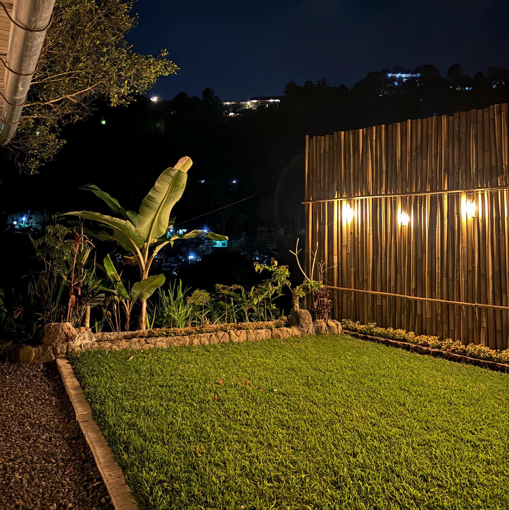 Little Munduk, Full Private Villa Bagian luar foto